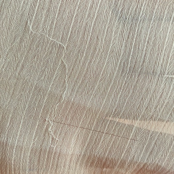 2/$20 Sheer pink blouse flowy British designer Large - Picture 8 of 9